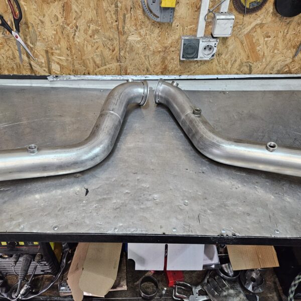 Czyszczenie części silnika